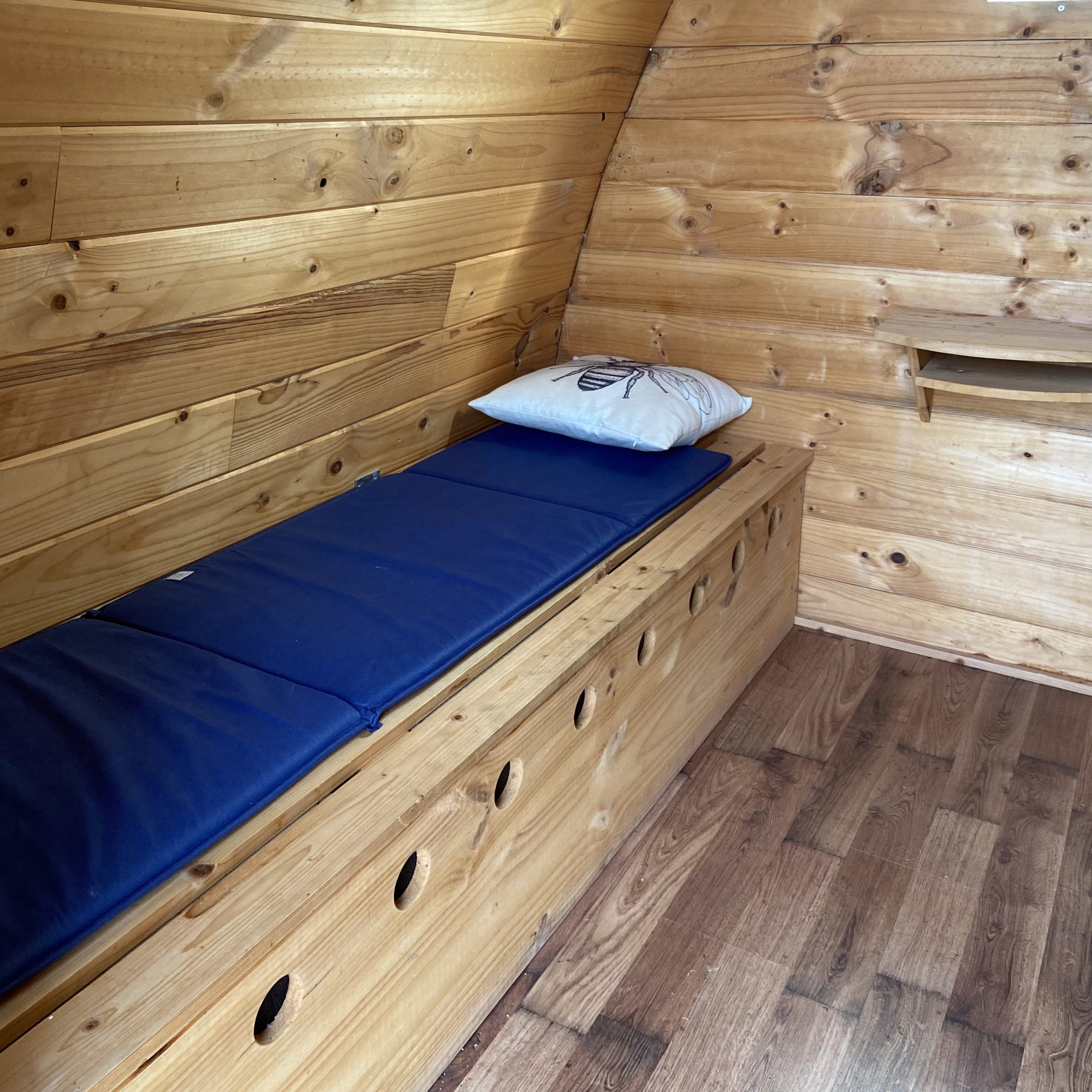 Sauna de abejas - Sabadell - Imagen 3